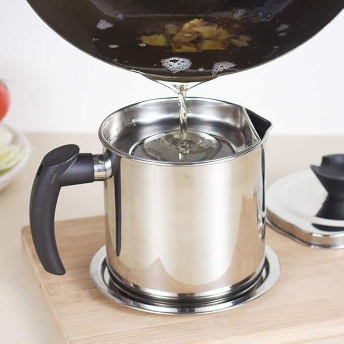 18/8 Stainless Steel Oil Storage Grease Keeper, Grease Strainer Pot Grease Container with Mesh Strainer (2.0 L)