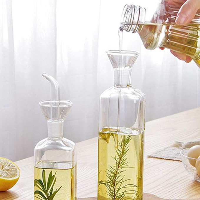 LandHope Oil Bottle Glass Olive Oil Dispenser Bottle Glass Cooking Oil Vinegar Measuring Dispenser with Spout for Kitchen and BBQ (500 ml/17 oz,2 Pack)