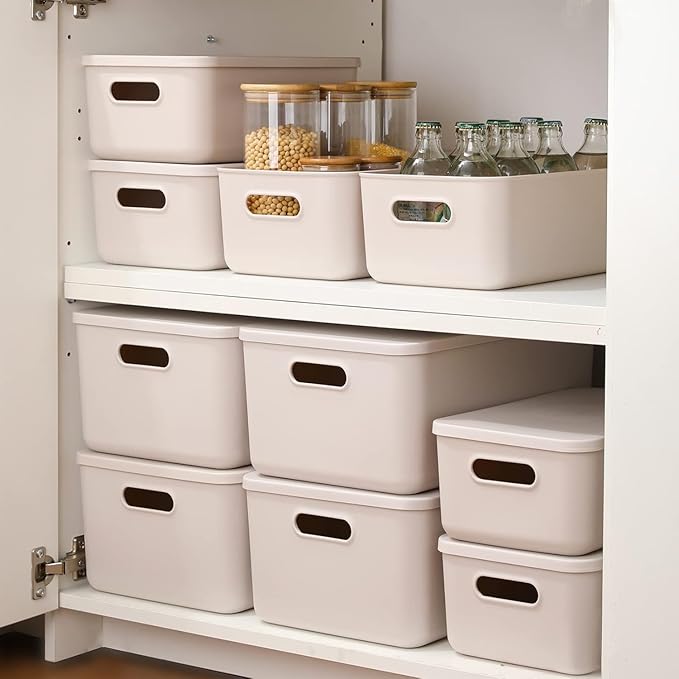 6 Piece Plastic Storage Baskets Boxes with Lids,11.8x8x4.7 Inch Stackable Organizing Bins with Handles, Versatile Containers for Pantry,Bathroom,Closet Shelves Desktop (Light grey, 6M)