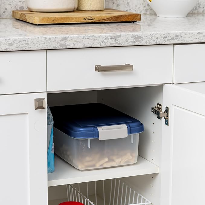 IRIS USA Airtight Dog Food Storage Container, Up to 11 lbs, Dog Cat Bird and Other Pet Food Treats Storage Bin, Dog Cat Wet Food Cans, Keep Fresh