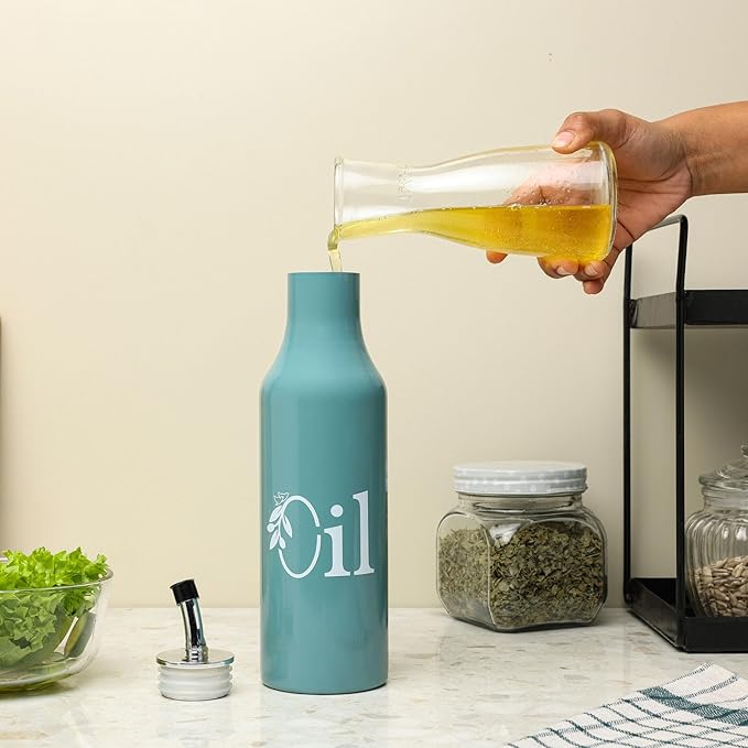 dudki 1 Litre Stainless Steel Oil Dispenser Bottle | Durable Metal Oil Pourer with Secure Leak-Proof Cap and Clean No-Drip Spout | Rust-Free Kitchen Oil Container for Everyday Cooking (Moss Green)