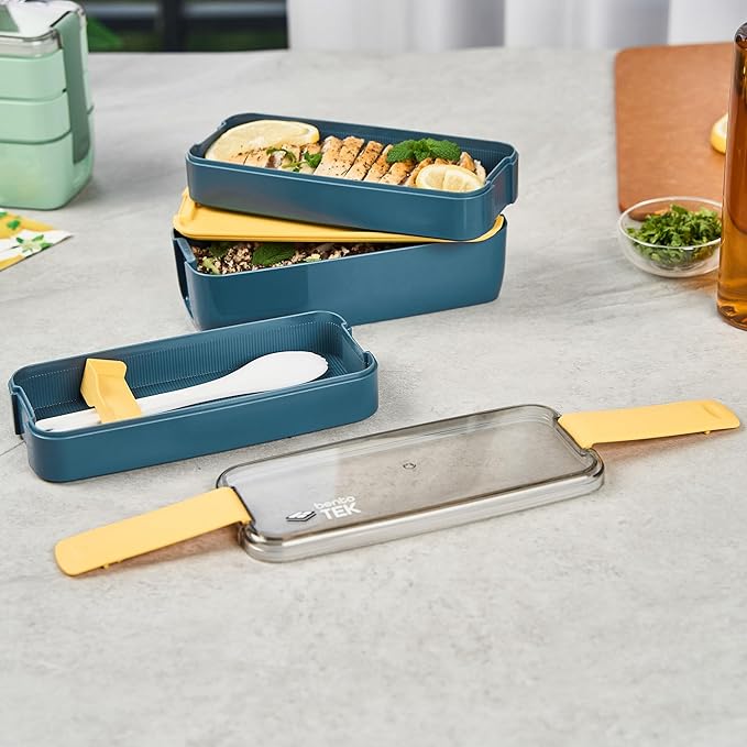 Restaurantware Bento Box 1 Count 30 Ounce Plastic Lunch Box Stackable With Cutlery, Leakproof Microwave-Safe Meal Prep Container Stackable Blue