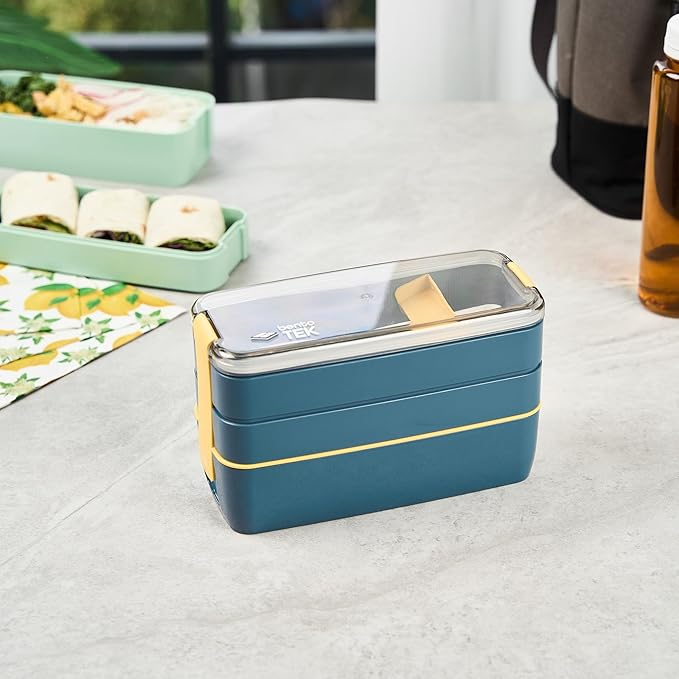 Restaurantware Bento Box 1 Count 30 Ounce Plastic Lunch Box Stackable With Cutlery, Leakproof Microwave-Safe Meal Prep Container Stackable Blue