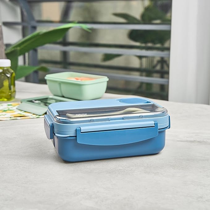Restaurantware Bento Box 1 Count 44 Ounce Plastic Lunch Box With Cutlery