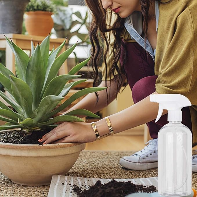 UUJOLY 17 oz Plastic Spray Bottle Trigger Empty Spray Bottles Clear Refillable Container for Water, Essential Oils, Hair, Cleaning Products, Adjustable Head Sprayer and Stream (2 Pack)