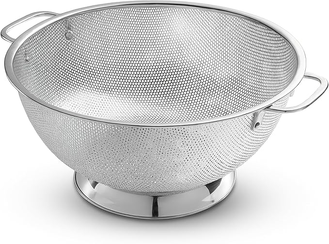 Bellemain Colander for Kitchen – 5 Qt Stainless Steel Strainer with Handle - 18/8 Pasta Strainer Bowl for Pasta, Spaghetti, Vegetables, Fruit